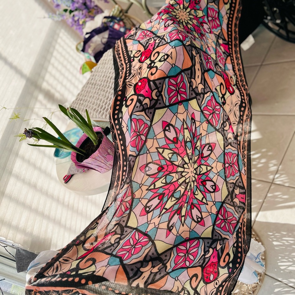 Colorful Geometric Pattern Scarf - Picture 2 of 8